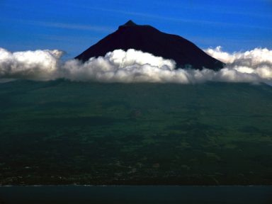 Pico volcan Azores