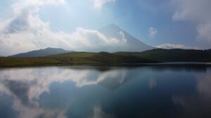 Pico Reflects on Lagosa do Caiado