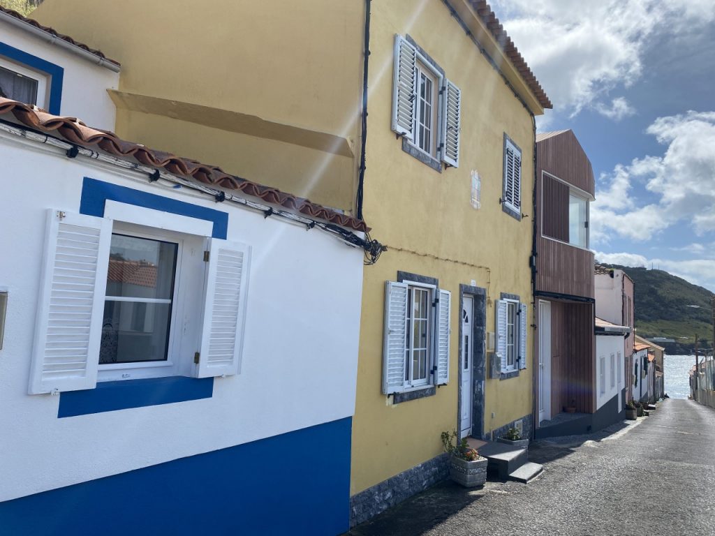 Casa Rosa - Guide to the Azores - Faial