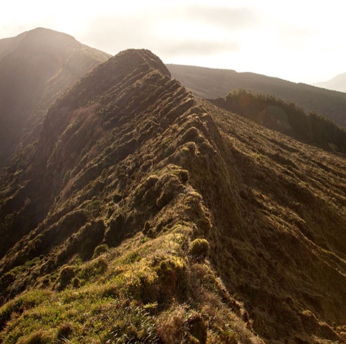 A Nossa Ilha - Guia dos Açores - À volta da Caldeira