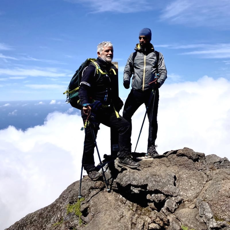 Subida da Montanha do Pico - Hominis Natura - Guia dos Açores