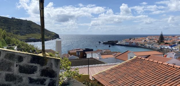 cropped Casa Rosa Guide to the Azores Faial Banner