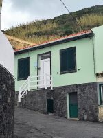 Quarto duplo com casa de banho partilhada - Image 9