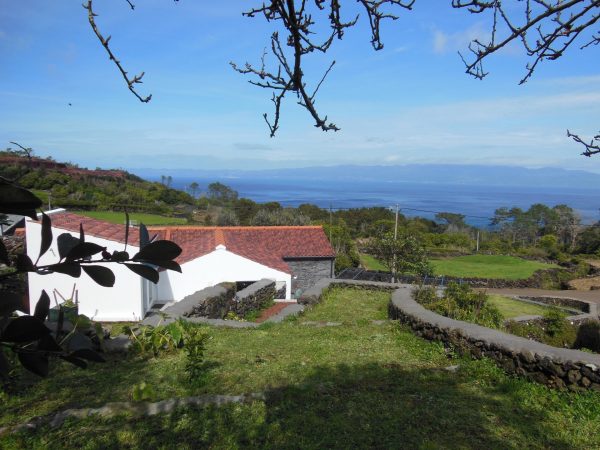 Casa-do-Norte-Guide-to-the-Azores-Pico .jpg