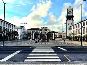 Flow Tours - Tour a piedi di Ponta Delgada - Guida alle Azzorre